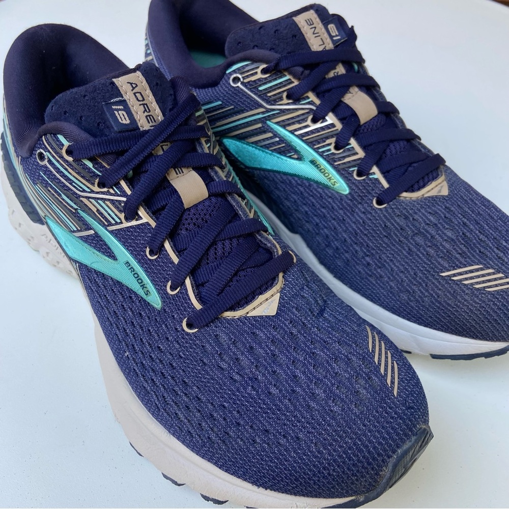 Brooks Adrenaline GTS 19 Blue Running Shoes - Women’s Size 10